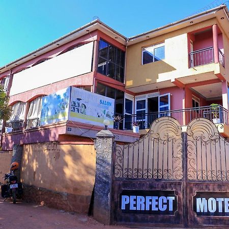 Perfect Motel Kampala Exteriör bild