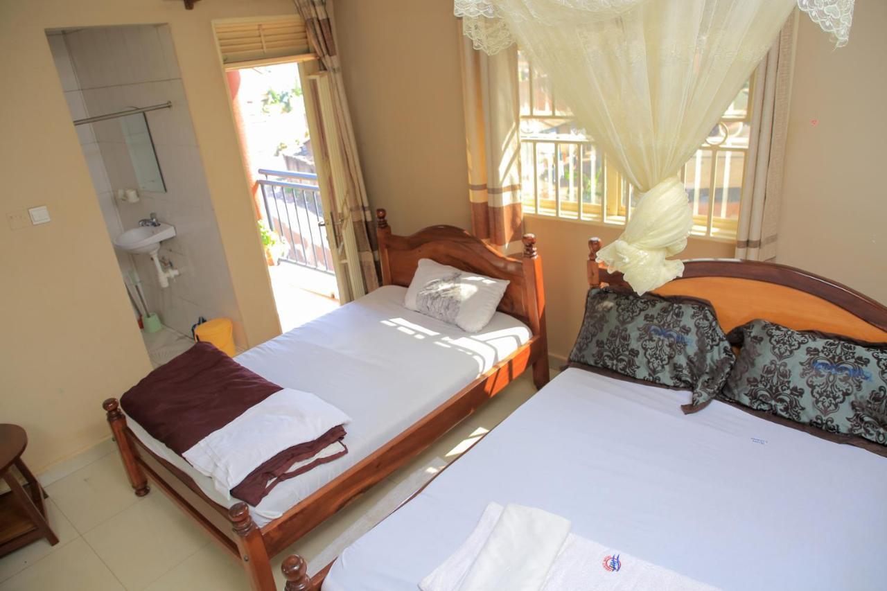 Perfect Motel Kampala Exteriör bild